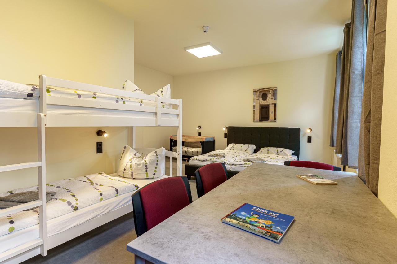 Hotel Und Hostel Gleisbett Annaberg-Buchholz Dış mekan fotoğraf